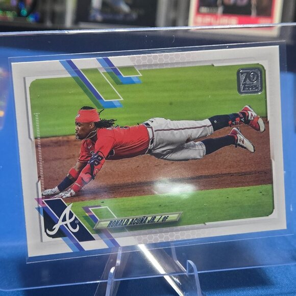 2021 Topps (Series 1) #263 Ronald Acuna Jr. - Picture 1 of 2